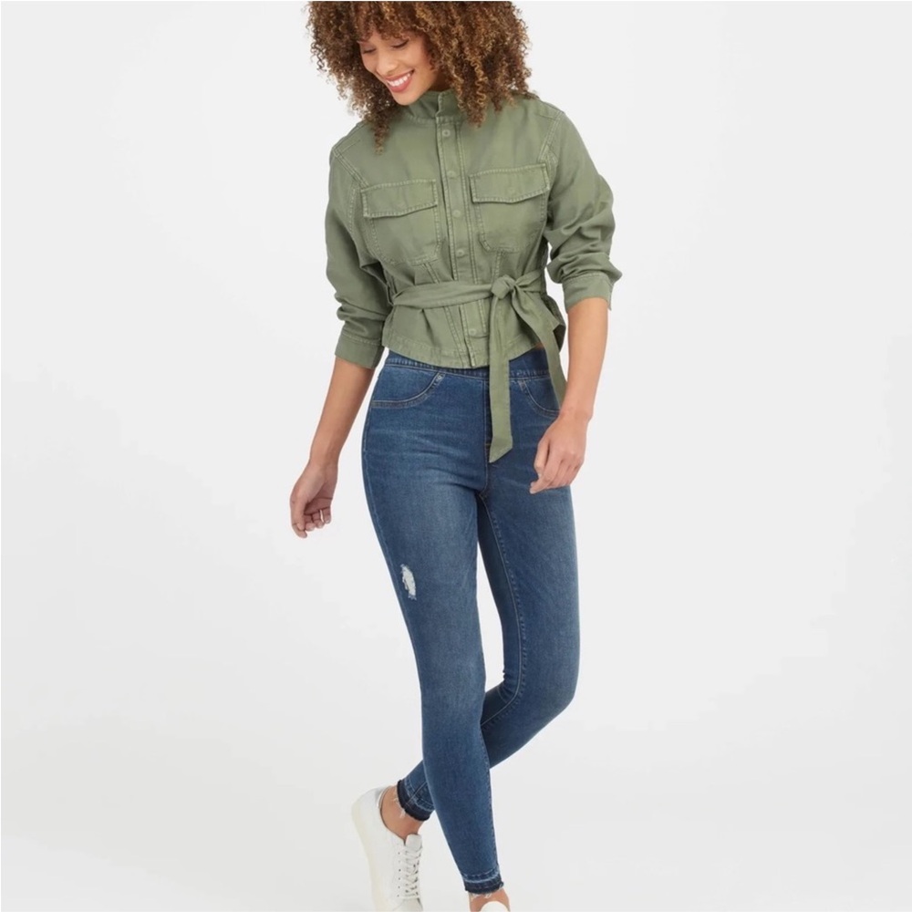 Spanx Women's M Distressed Skinny Denim Raw Hem Jeans Dark Wash Pull On